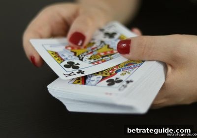 博彩公司信誉评级专家详解TTG电子麻将碰牌策略