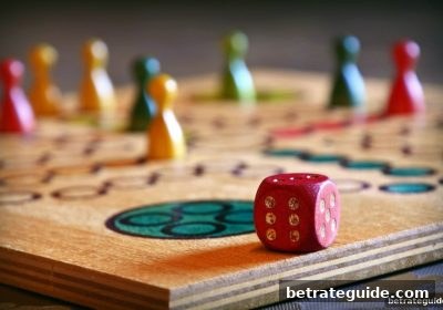 德州扑克牌型深度解读：结合博彩公司信誉评级，掌握胜率提升策略